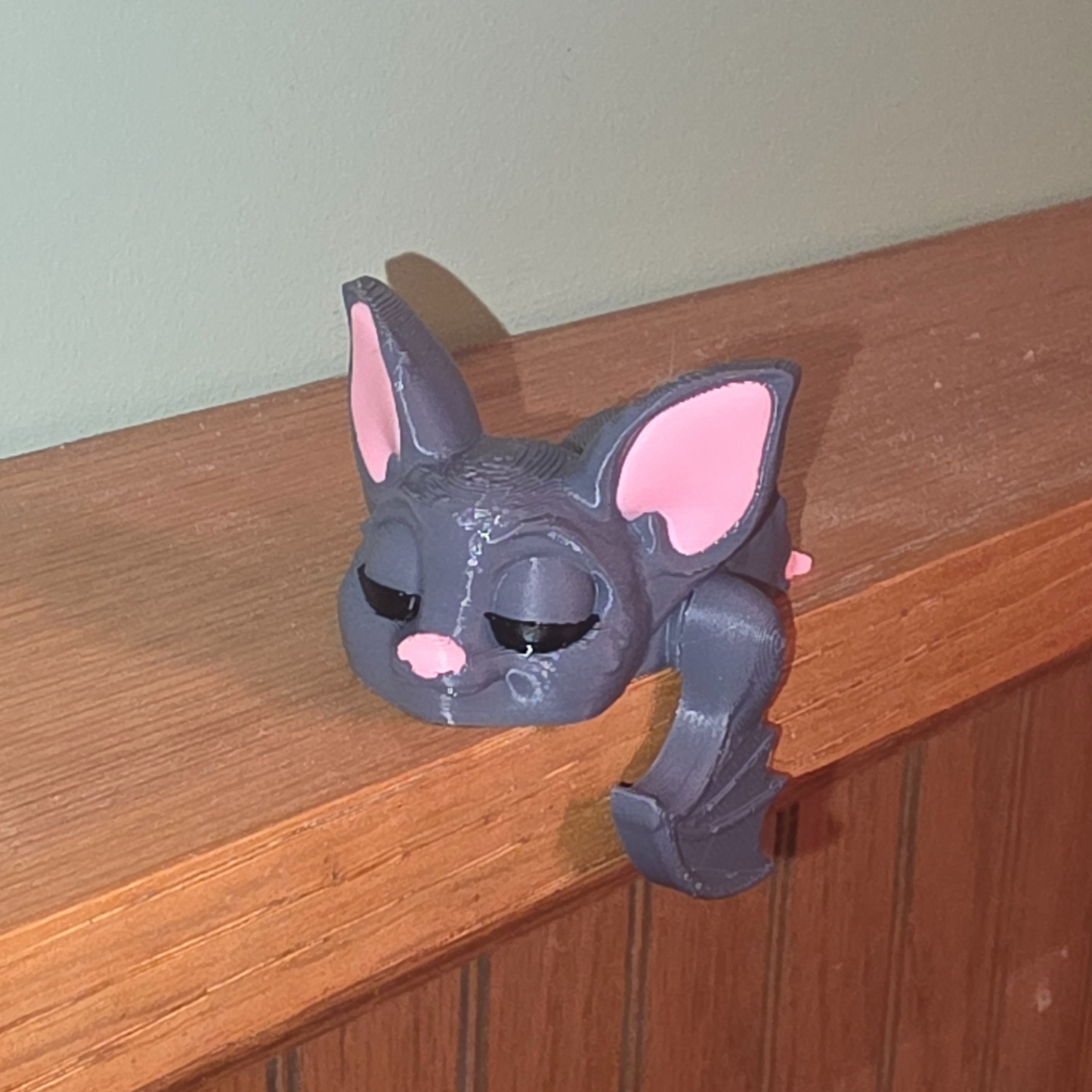 Shelf Buddy Bat