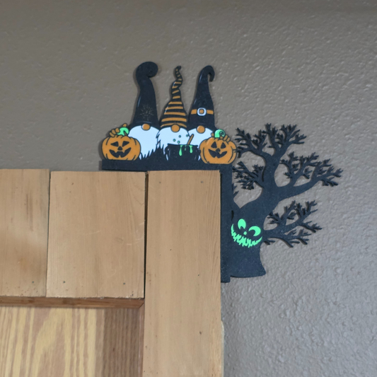Gnome Halloween Door Corner