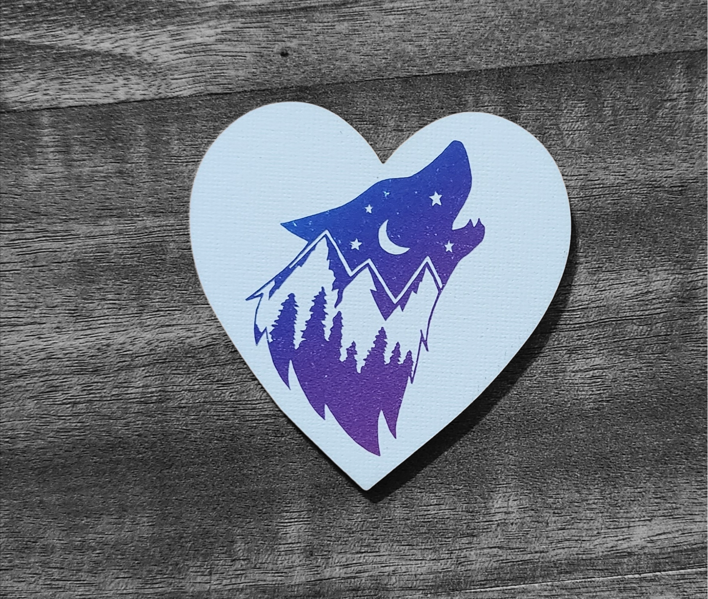 Wolf heart magnet